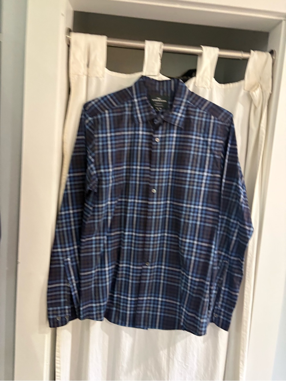 Rodd & Gunn Men's Blue Plaid Button-Up Shirt